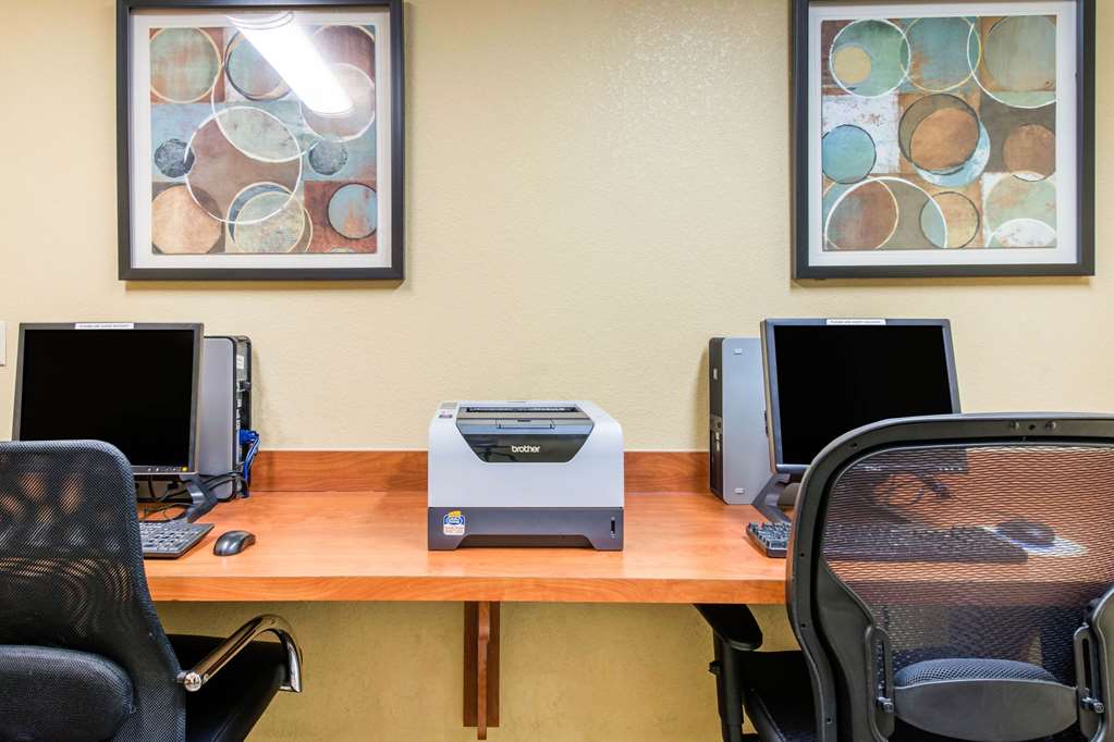 comfort inn and suites near universal orlando resort
