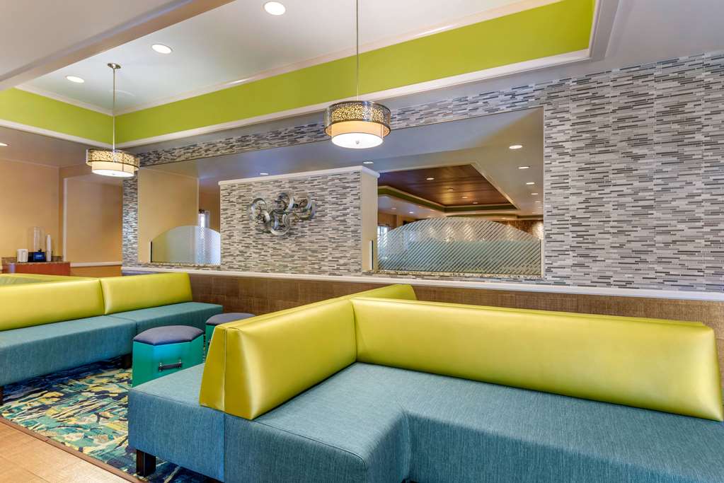 comfort inn and suites near universal orlando resort