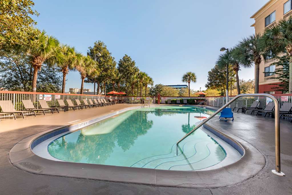comfort inn and suites near universal orlando resort
