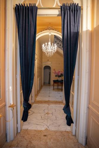hotel de maitre de vaughan