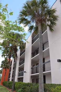 grand hotel orlando at universal boulevard