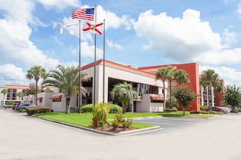 grand hotel orlando at universal boulevard