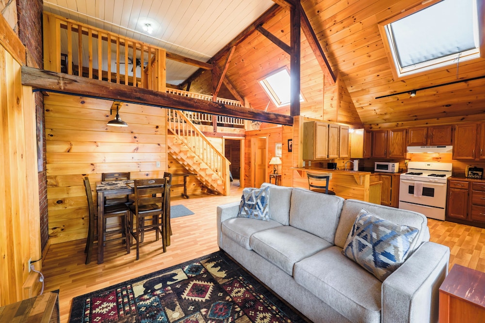 historic barn at moosehead lake