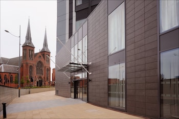 holiday inn express birmingham snow hill by ihg