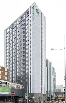 holiday inn express birmingham snow hill by ihg