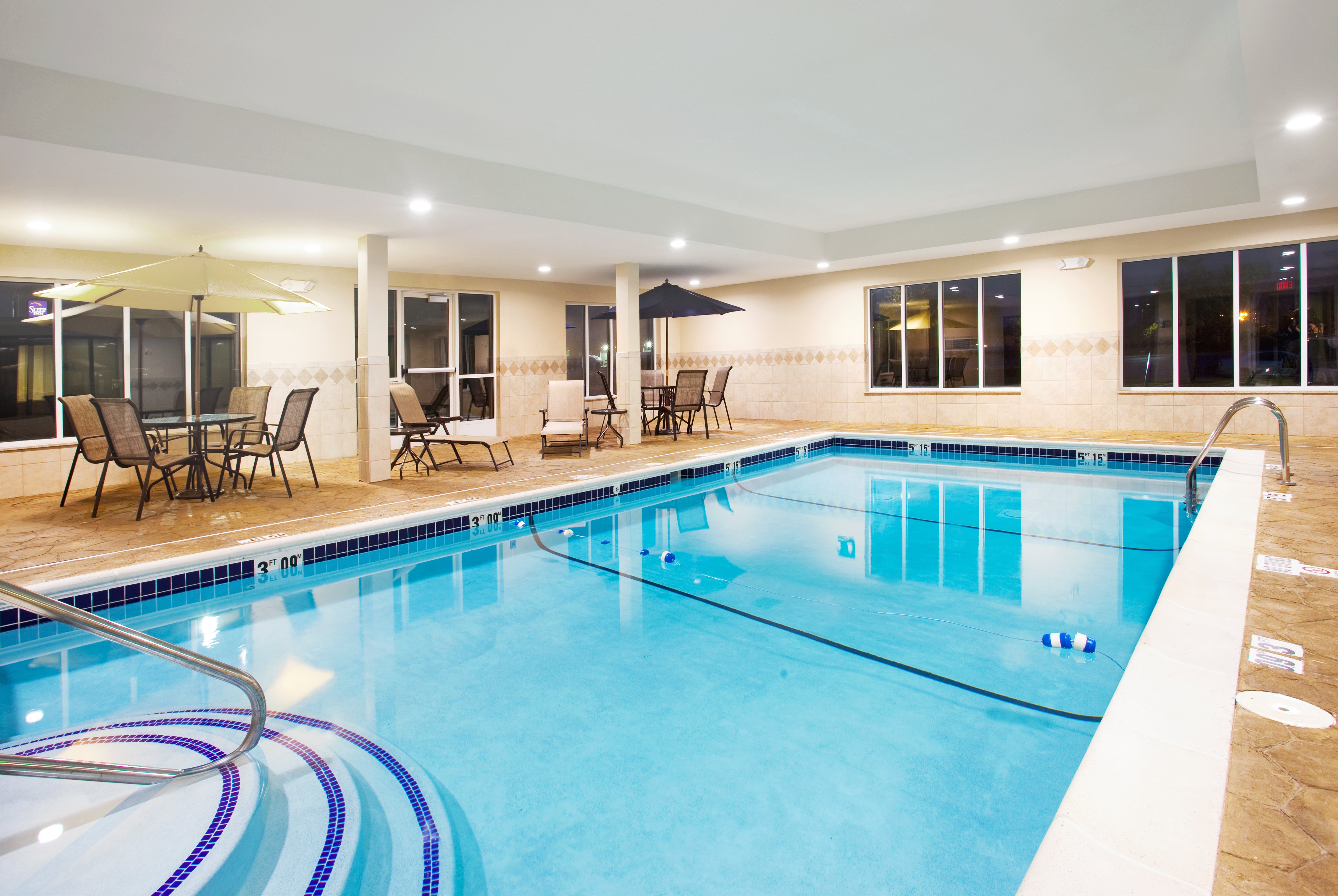 holiday inn express and suites chicago south lansing