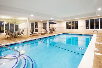Holiday Inn Express And Suites Chicago South Lansing,Chicago>>Calumet City,3 star