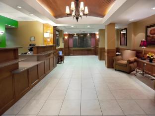 holiday inn express and suites laredo event center area