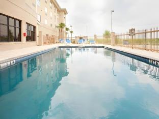 holiday inn express and suites laredo event center area