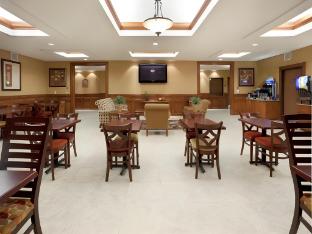 holiday inn express and suites laredo event center area