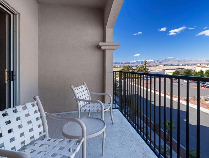 hilton garden inn las vegas strip south