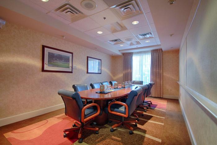 hilton garden inn las vegas strip south