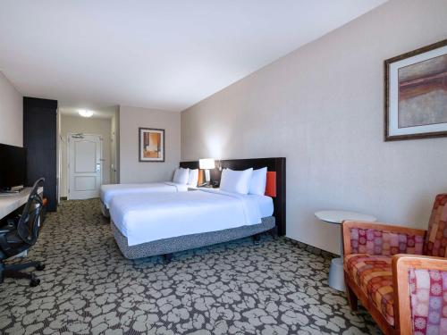 hilton garden inn las vegas strip south