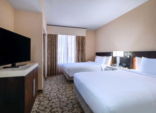 hilton garden inn las vegas strip south