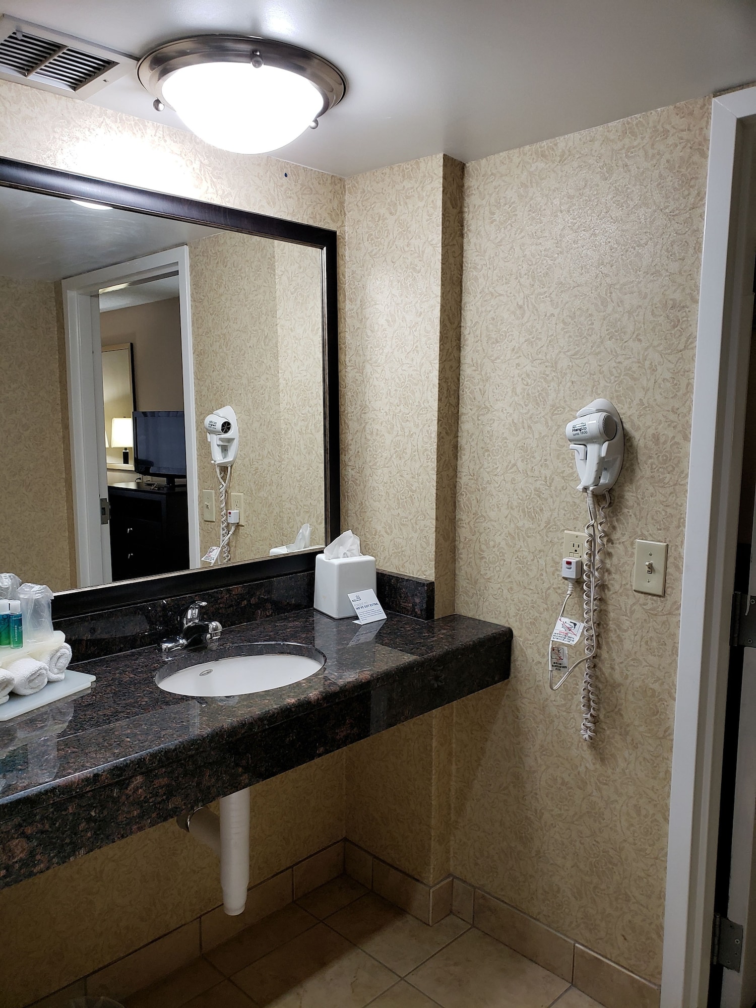 holiday inn express detroit birmingham by ihg