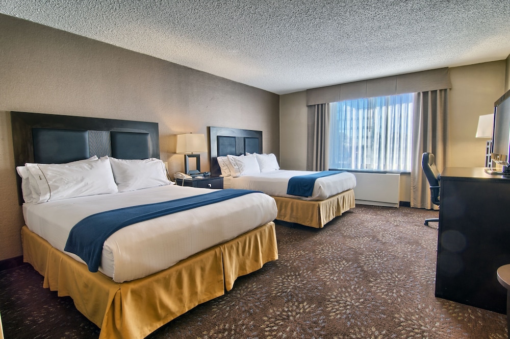 holiday inn express detroit birmingham by ihg