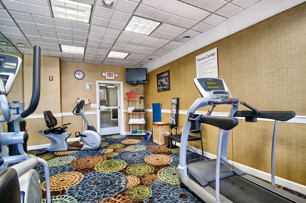 holiday inn express detroit birmingham by ihg