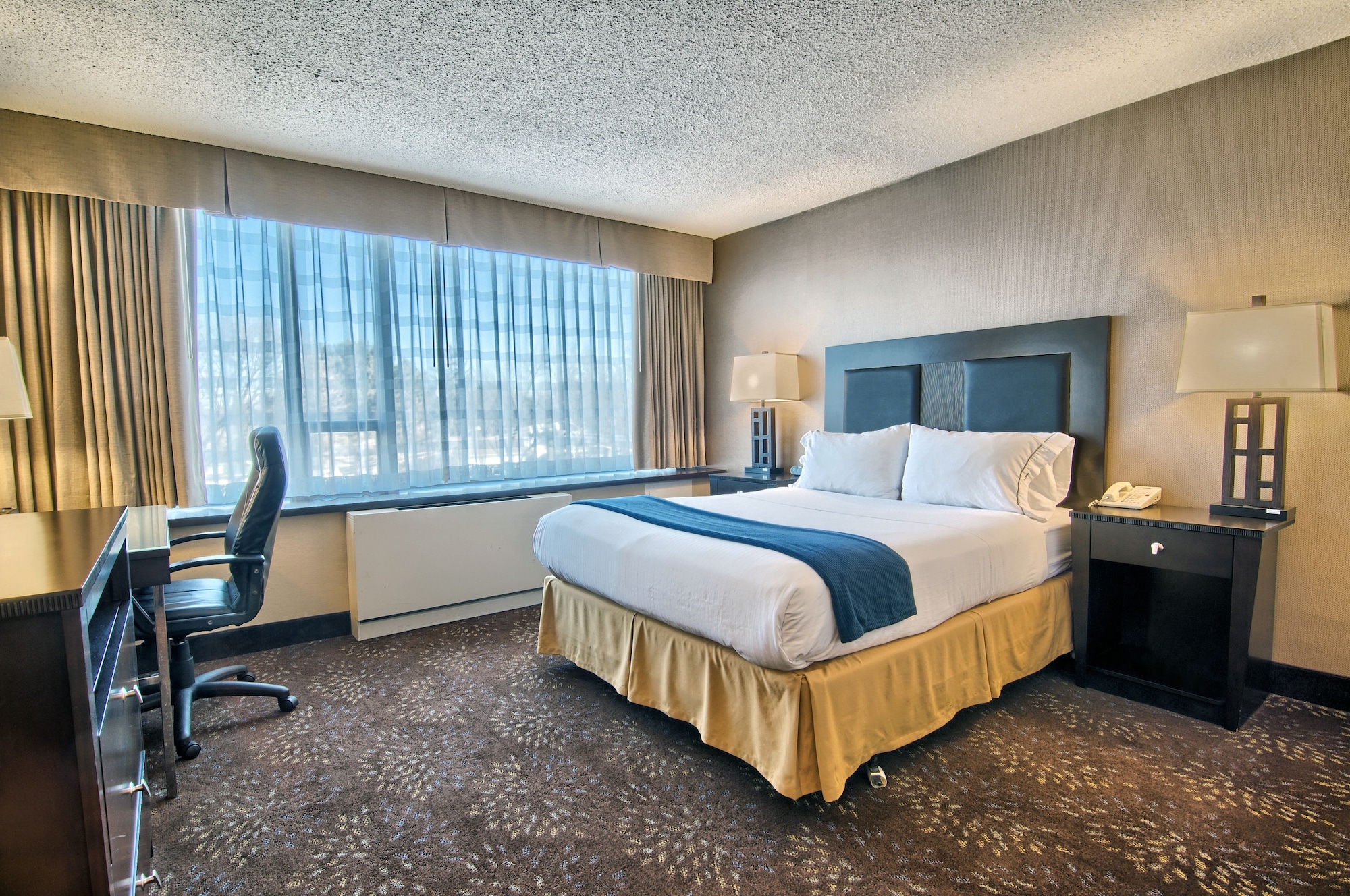 holiday inn express detroit birmingham by ihg