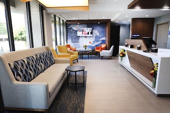 Holiday Inn Express Detroit-Birmingham By Ihg,Clawson>>Birmingham,3 star