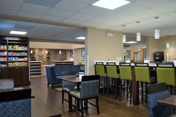 comfort suites northside hospital gwinnett