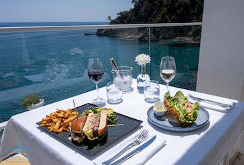 hotel la calanque