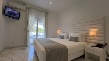 hotel la calanque