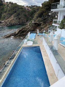 hotel la calanque