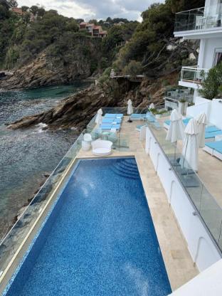 hotel la calanque