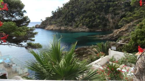 hotel la calanque