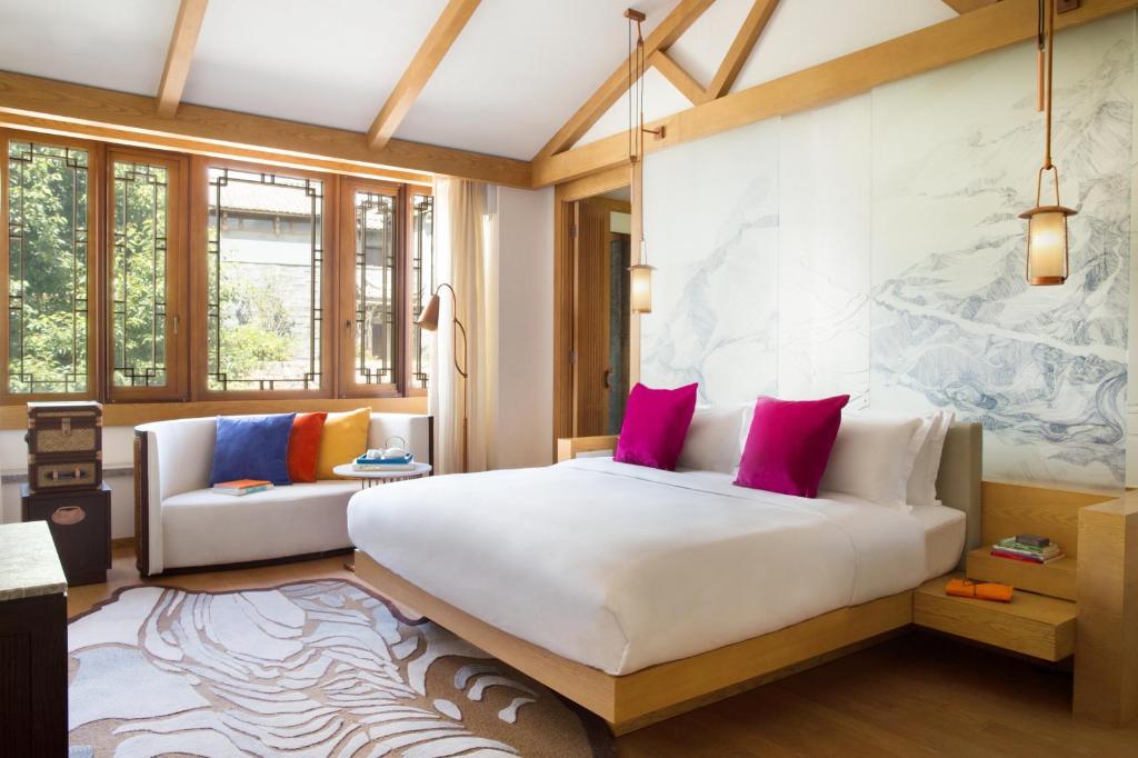 hotel indigo lijiang ancient town by ihg