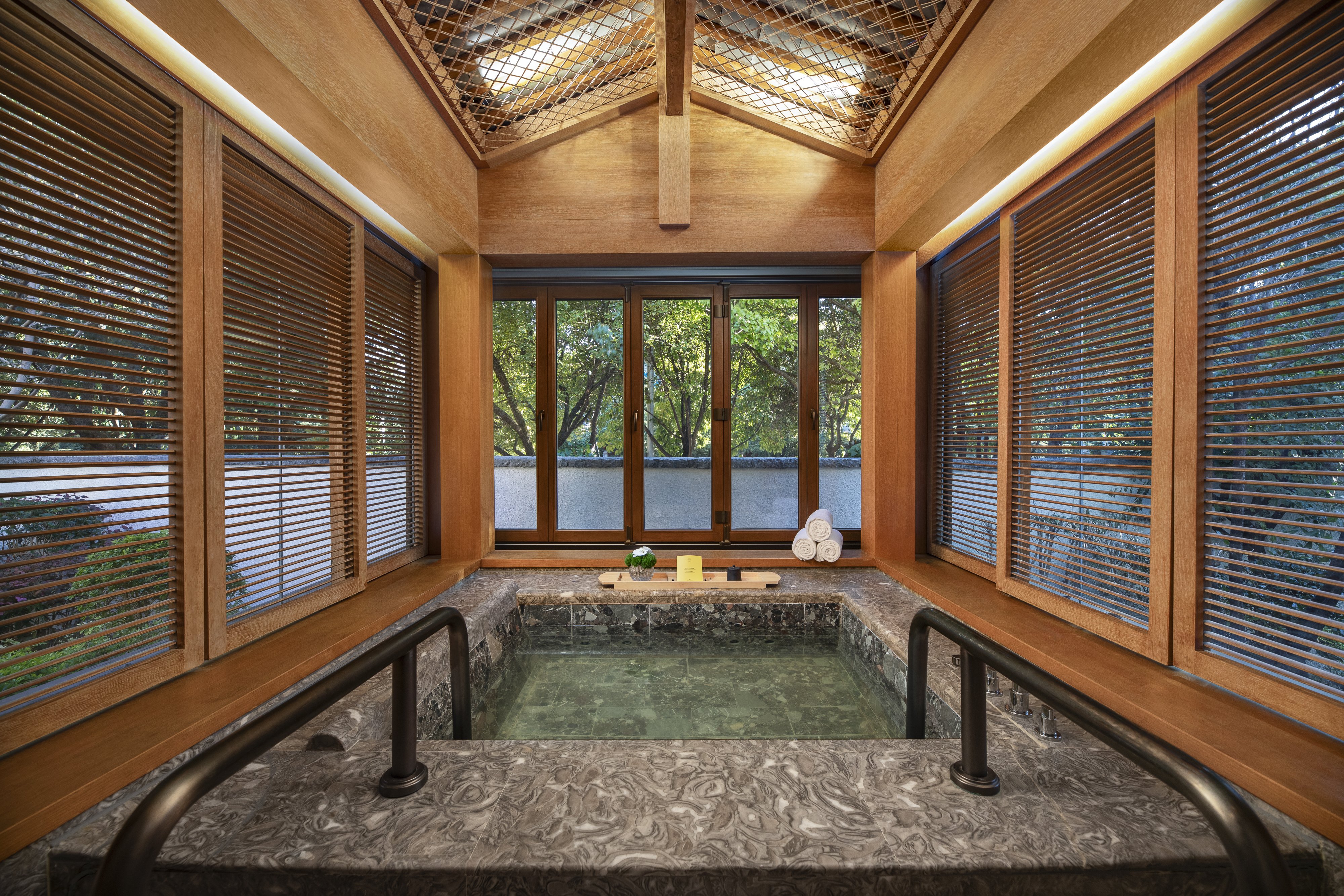 hotel indigo lijiang ancient town by ihg