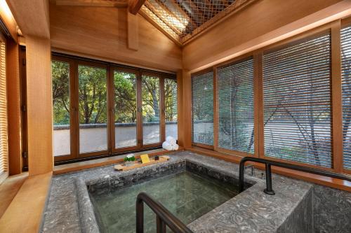 hotel indigo lijiang ancient town by ihg