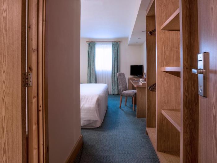 big blue hotel