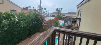 beach and palms condo 2 bedroom condo by redawning