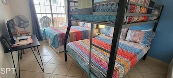 Fiesta Sol #110 2 Bedroom Home By Redawning,One15 E Amberjack St,3 star