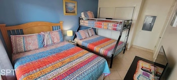 Fiesta Sol #110 2 Bedroom Home By Redawning,One15 E Amberjack St,3 star