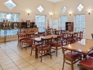 howard johnson by wyndham blackwood near philadelphia