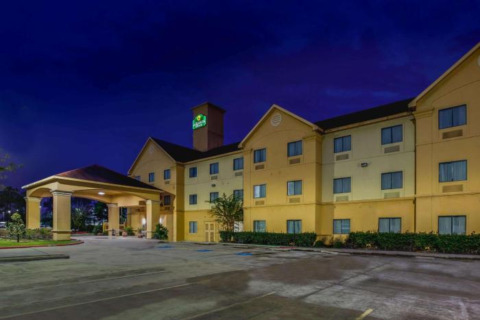 la quinta inn and suites by wyndham pasadena