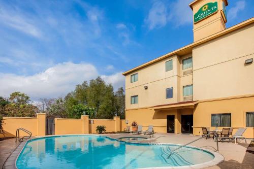 la quinta inn and suites by wyndham pasadena