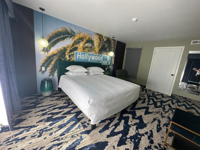 lighthouse inn and suites