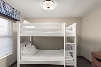 hampton inn and suites by hilton petoskey