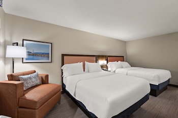 hampton inn and suites by hilton petoskey