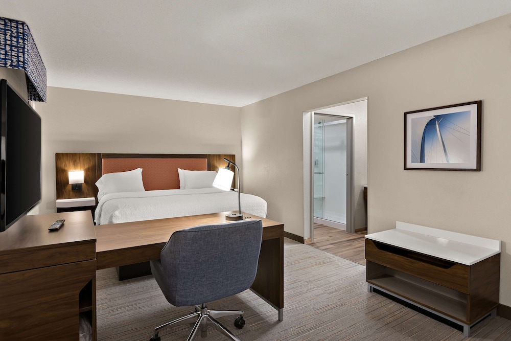 hampton inn and suites by hilton petoskey