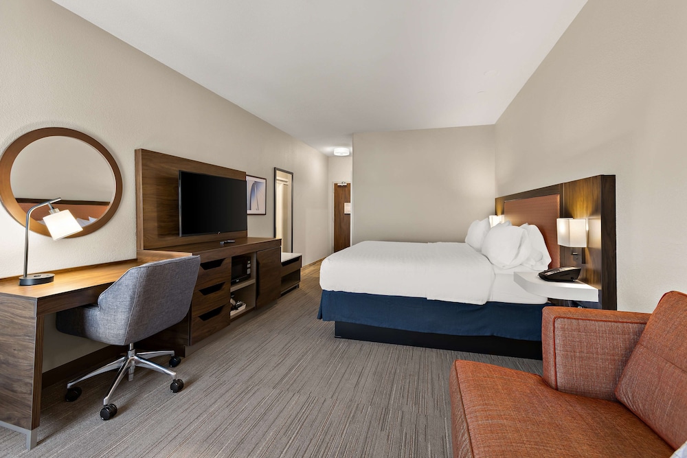 hampton inn and suites by hilton petoskey