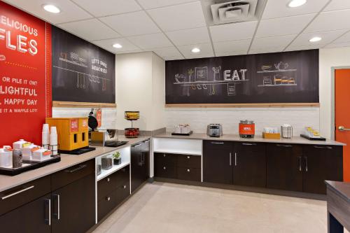 hampton inn and suites by hilton petoskey