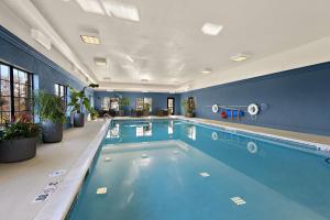 hampton inn and suites by hilton petoskey