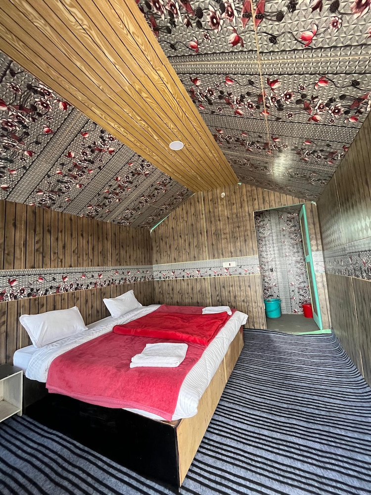padma cottage pangong
