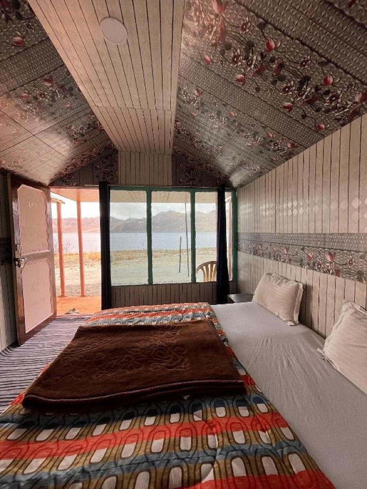 padma cottage pangong