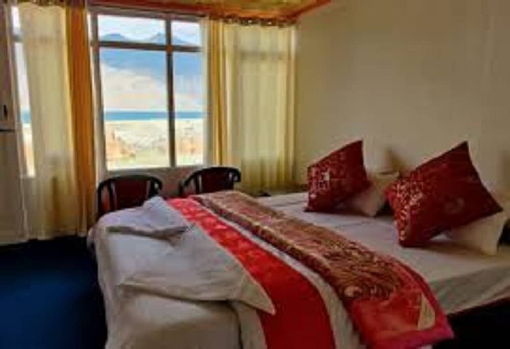 padma cottage pangong