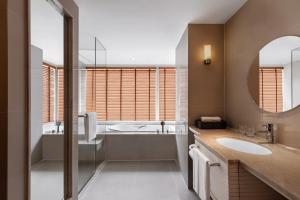 courtyard by marriott bangkok